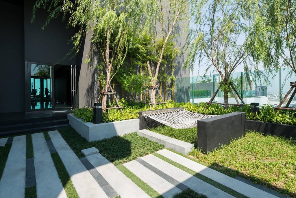 Apartment Rhythm Sukhumvit 36-38 By Jummie *