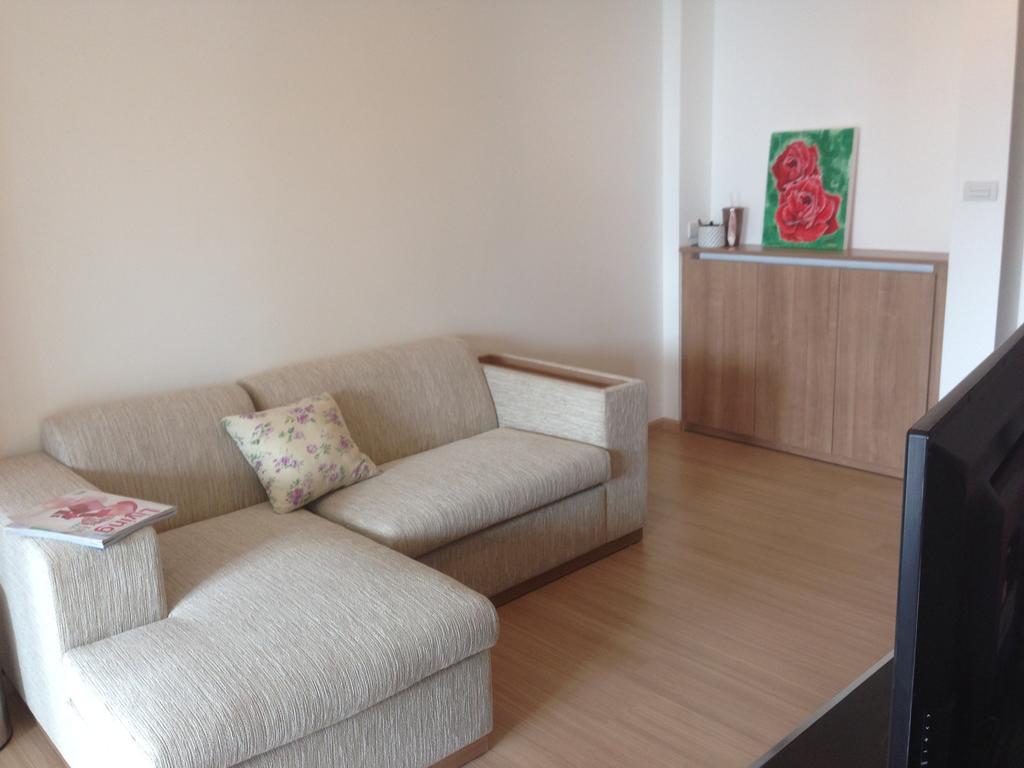 Appartement Rhythm Onnut By Kwan Bangkok