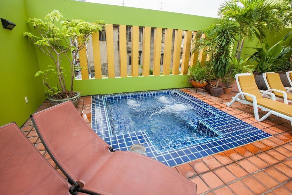 The Aiyapura Hotel Bangkok