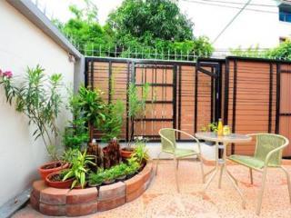 Aravinda Living Khách sạn 3*