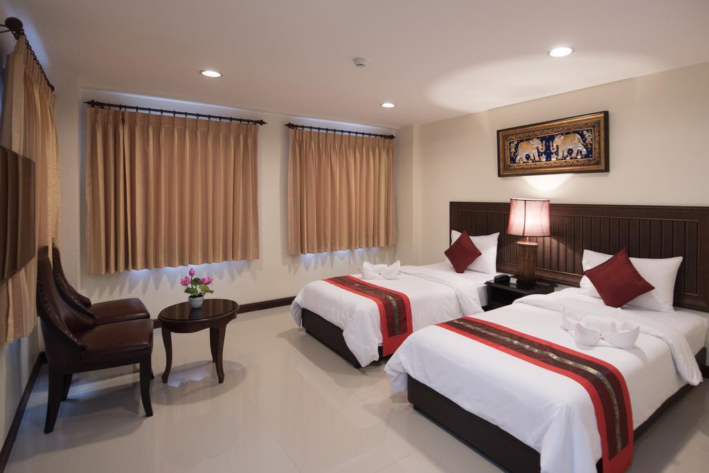 Hotel True Siam Rangnam - Sha Extra Certified 4*
