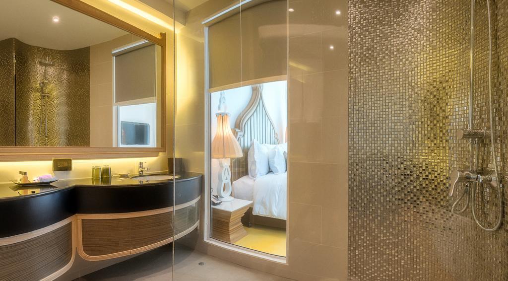 Anajak Hotel 4*