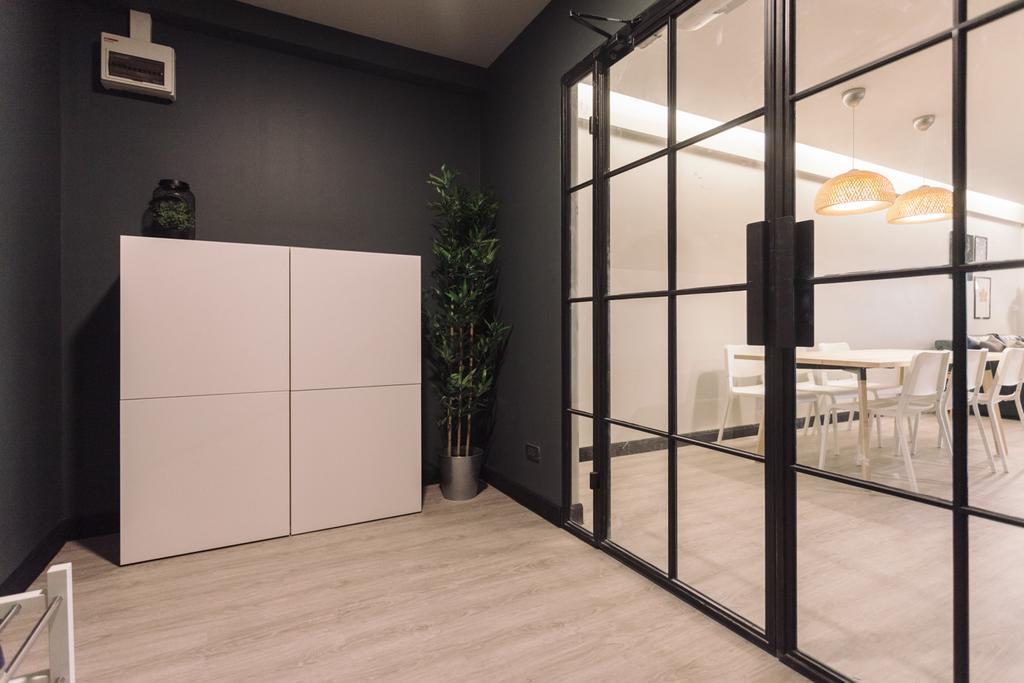 Silom 2 Bedrooms Bts S6