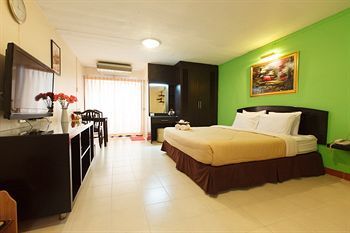 Grand Mandarin Latphrao 130 Hotel 2*