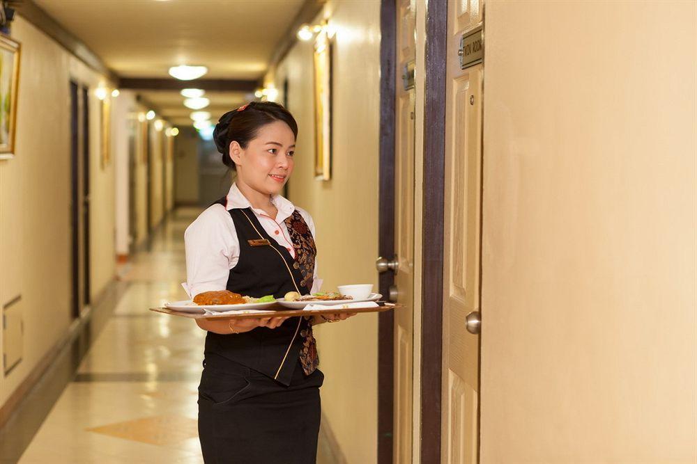 Grand Mandarin Latphrao 130 2*