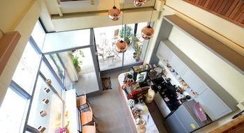 Good Day Hostal *
