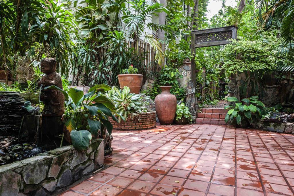 Appart hôtel House By The Pond 3*