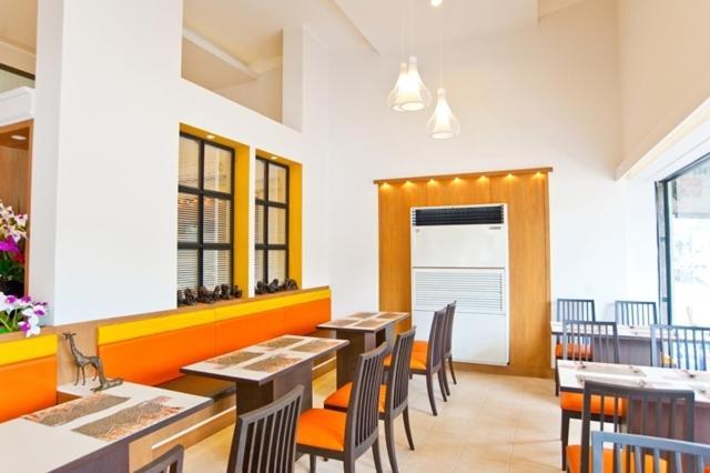 Siam Paradise Entertainment Complex Hotel 3*