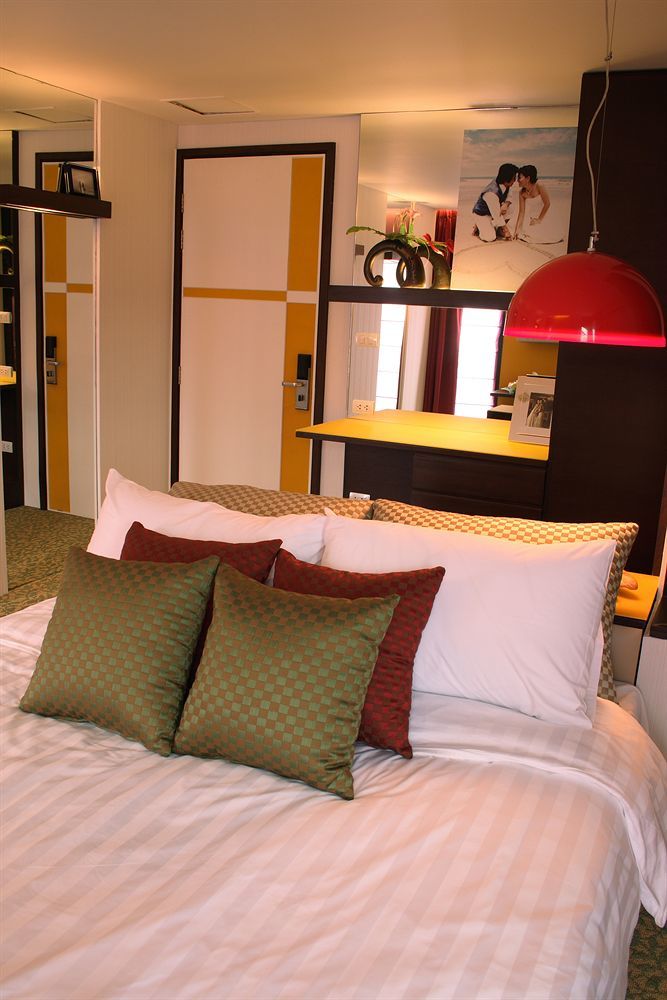 Tango Vibrant Living - Sha Extra