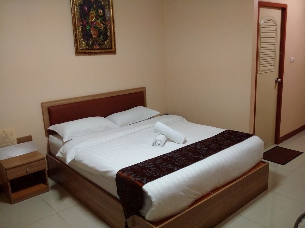 Buddy Place Hotel