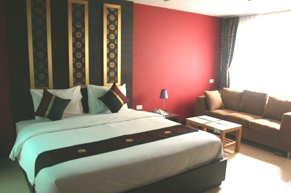Oasis Hotel 3*