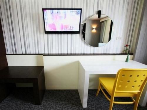 Papa Siriraj Hotel