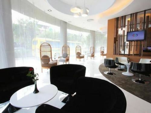 Papa Siriraj Hotel 3*