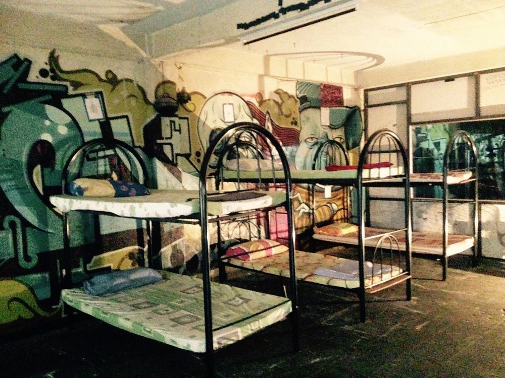 The Overstay Hotell *