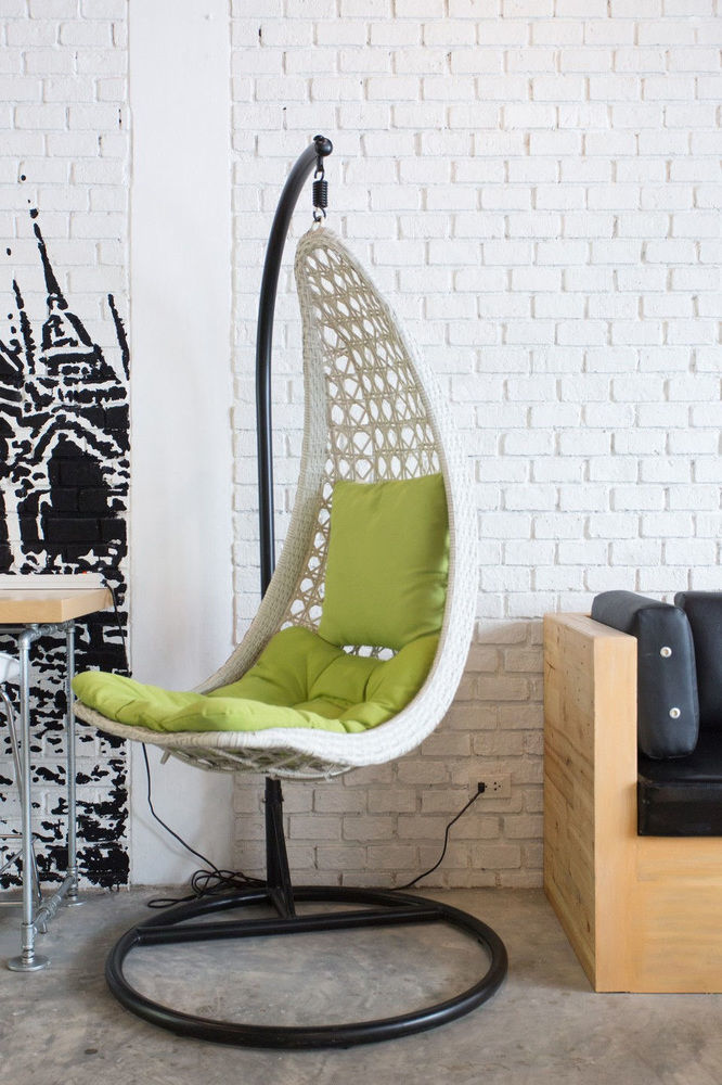 The Cube Silom Albergue *
