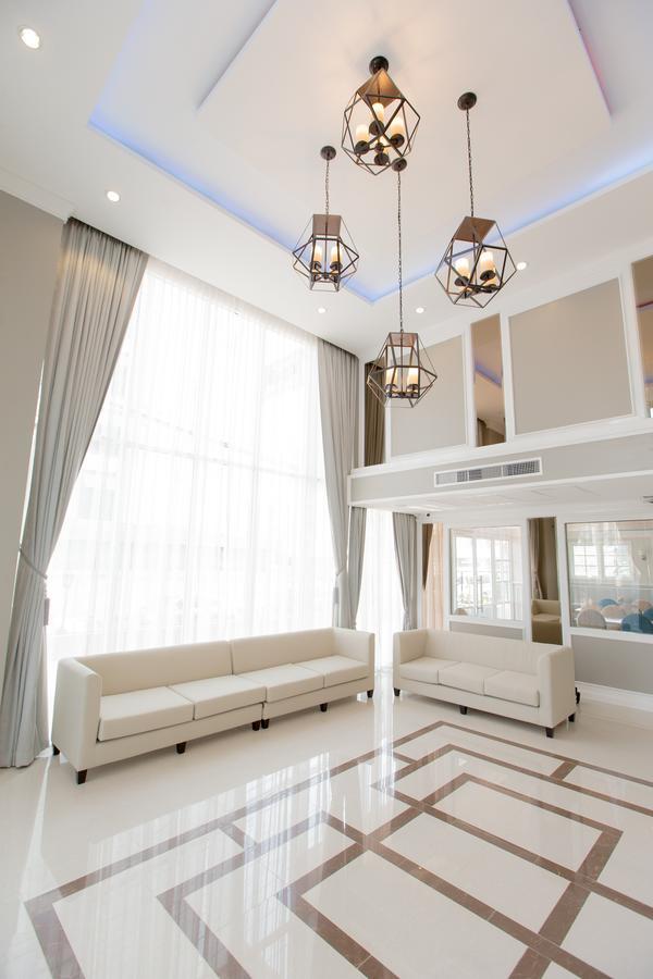 Hotell The Bedroom Ladprao 101 - Sha 4*