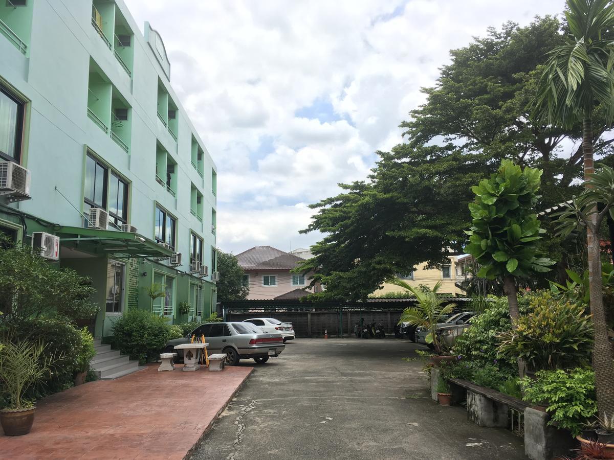 Hotel Chanmuan Resident
