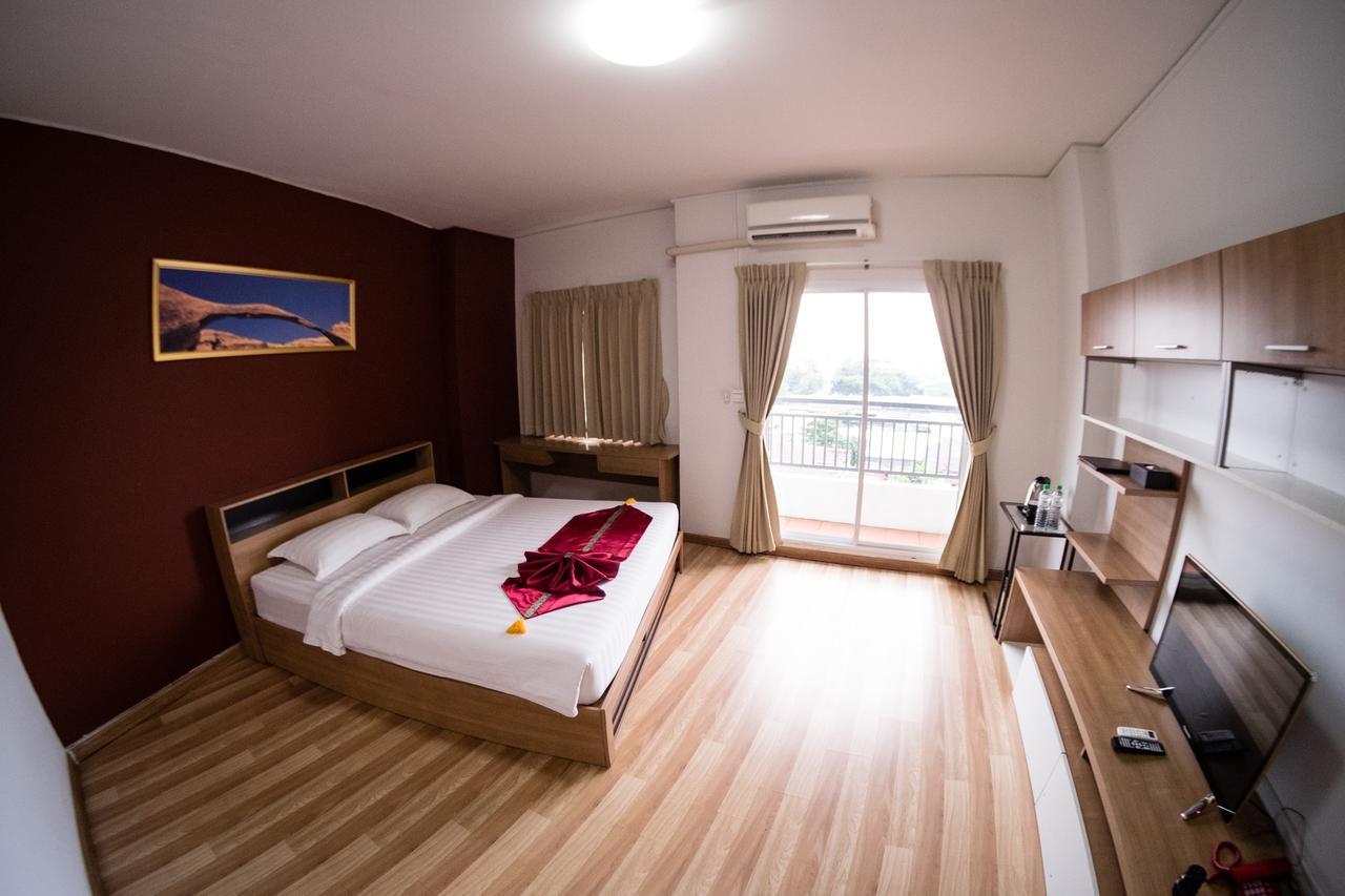 Hotel Apple 4*