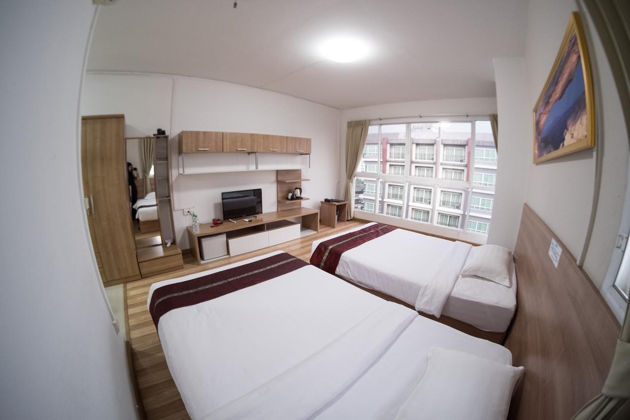 Apple Hotel
