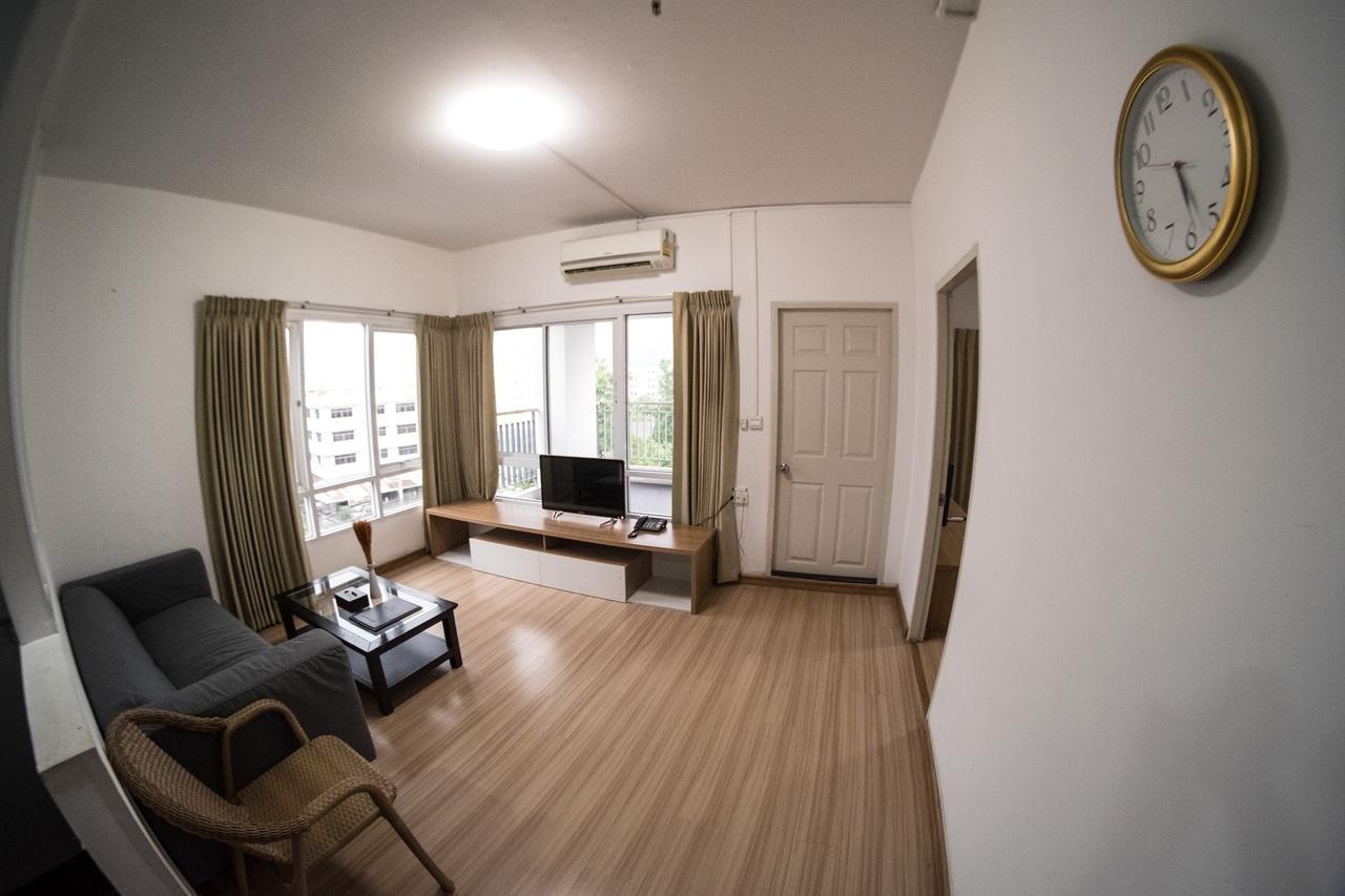 Apple Hotel