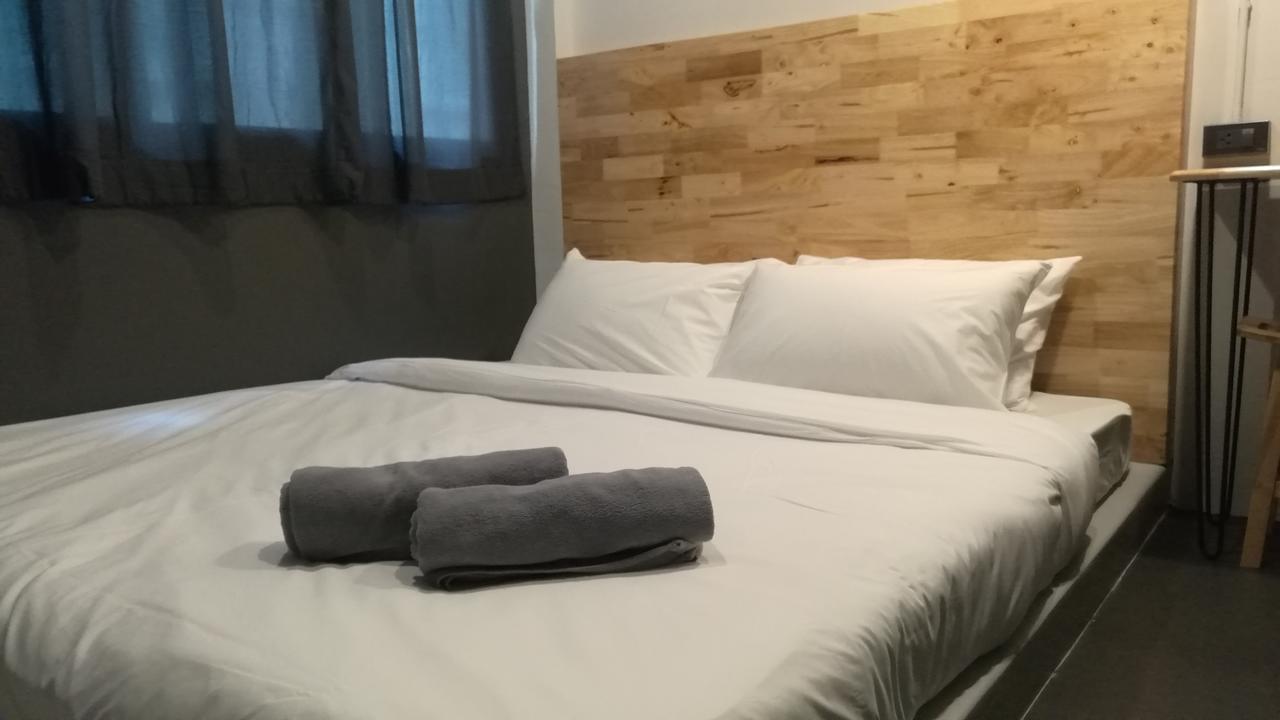 Ekanek (adults Only) Ostello Bangkok