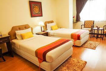 Yellow Ribbon Hills, Boutique Hotel Bangkok