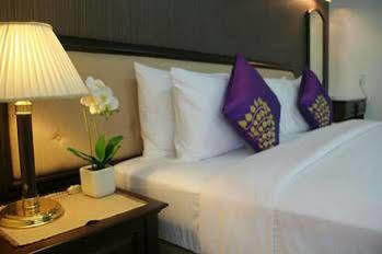 Yellow Ribbon Hills, Boutique Hotel Bangkok