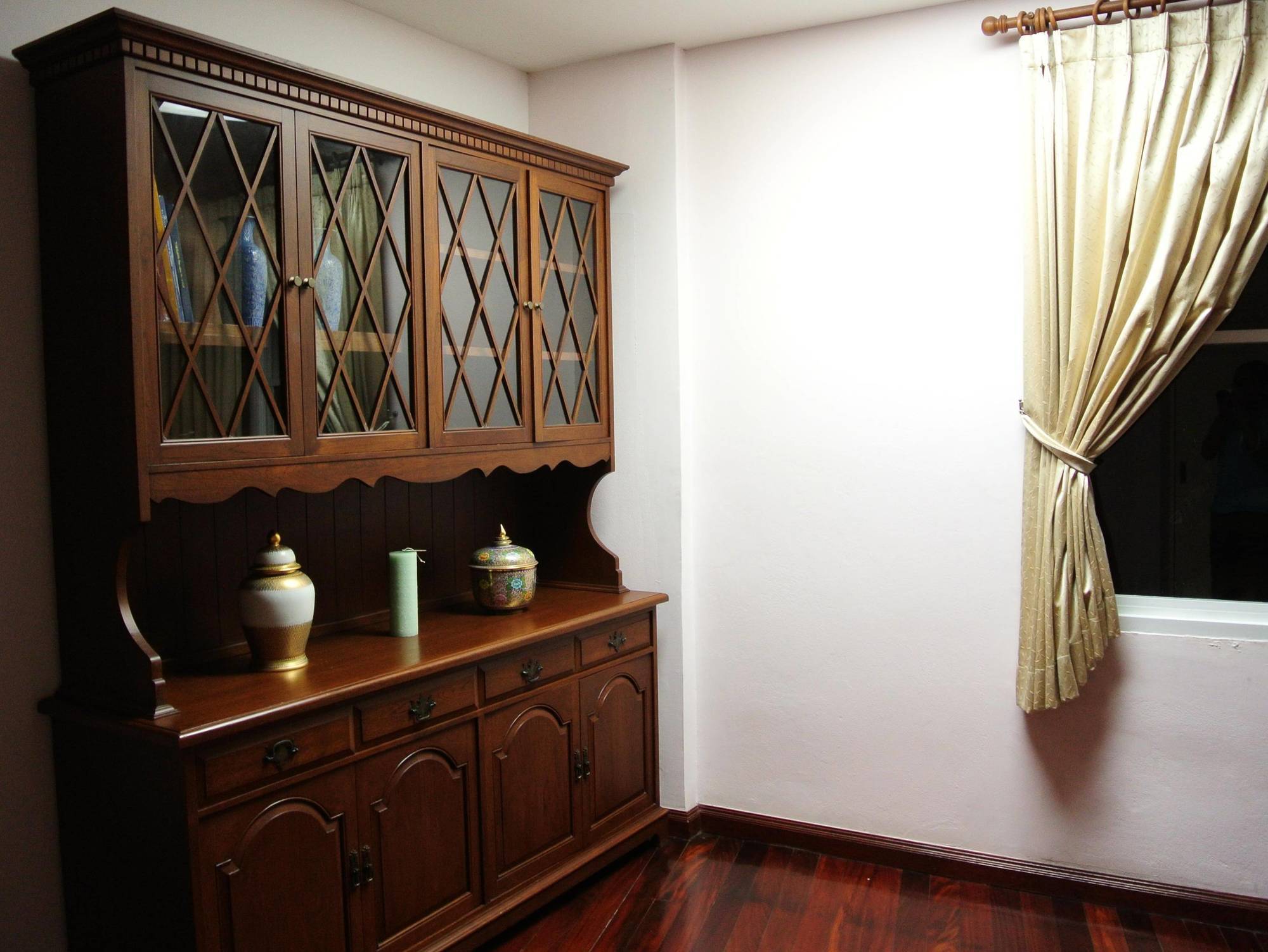 Baan Manusarn Acomodação com café da manhã  2*
