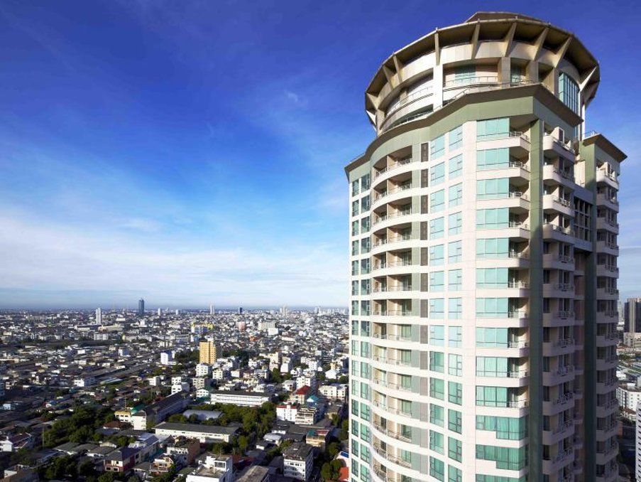 Oaks Sathorn Aparthotel