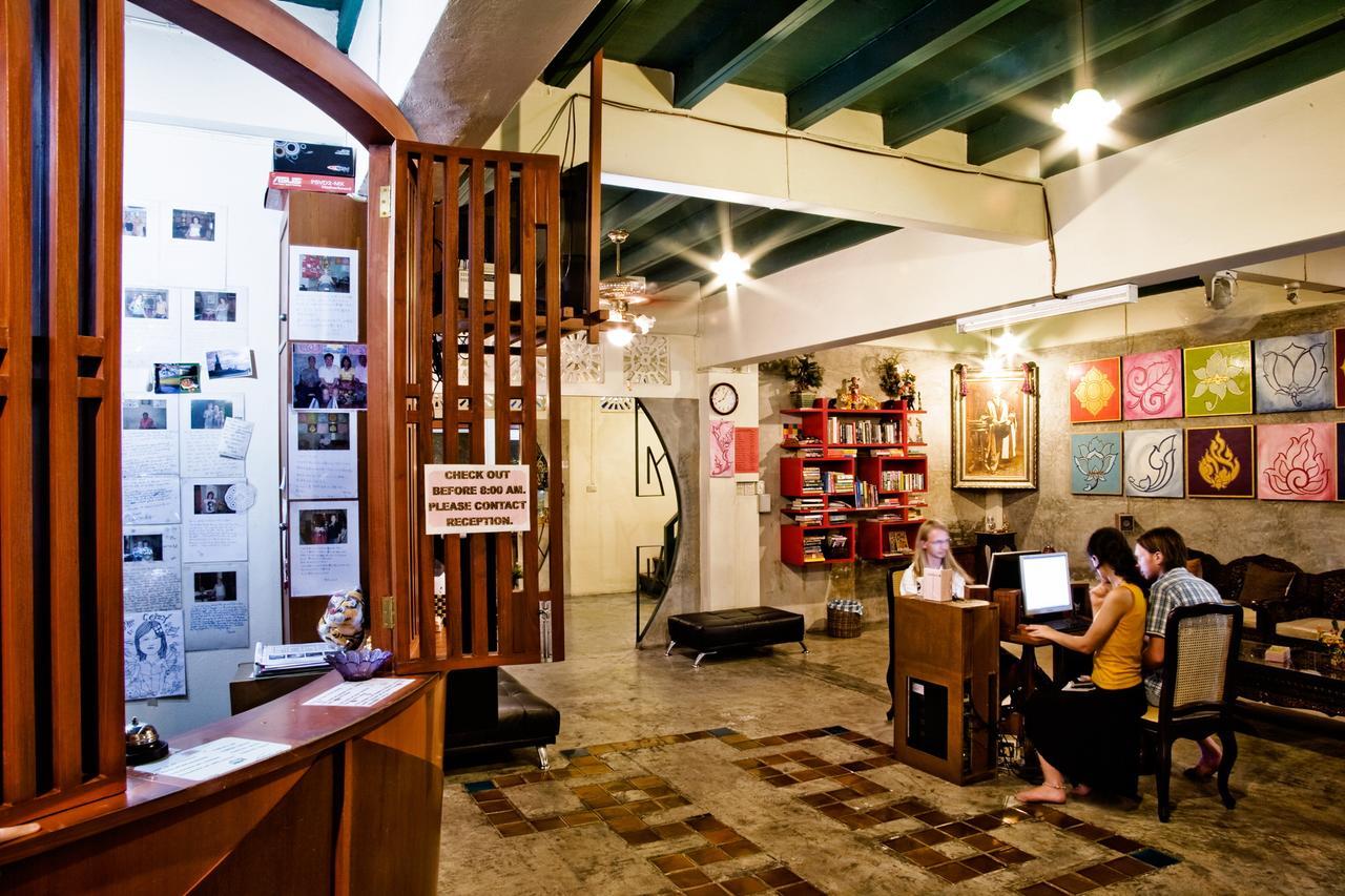 Cozy Place Hostel *