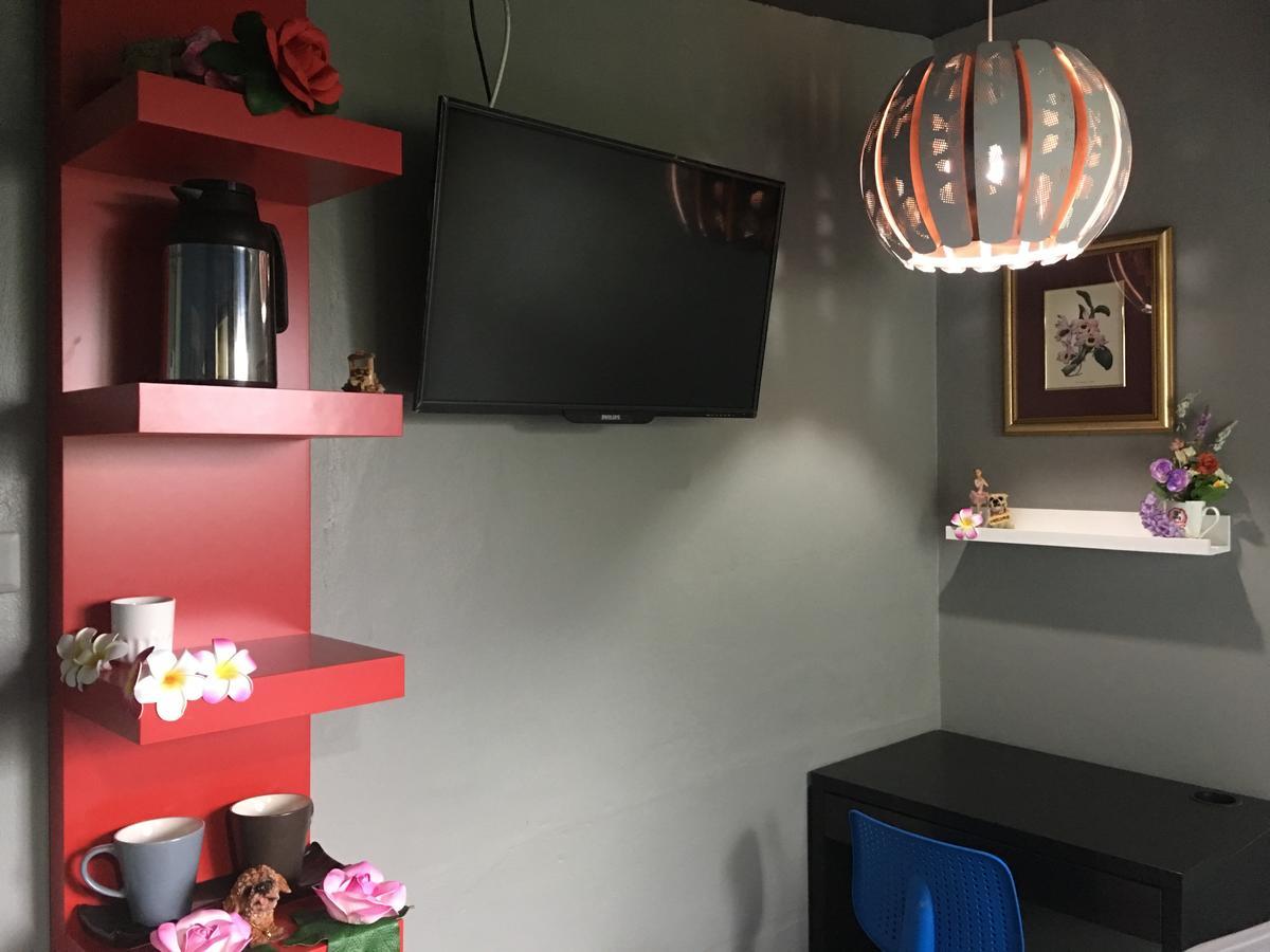 4j Casa de hóspedes 2*