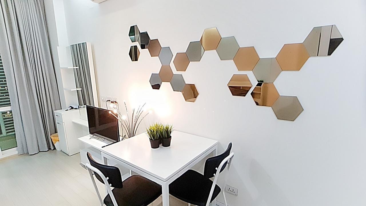 The Mirror Shine Studio Apartment