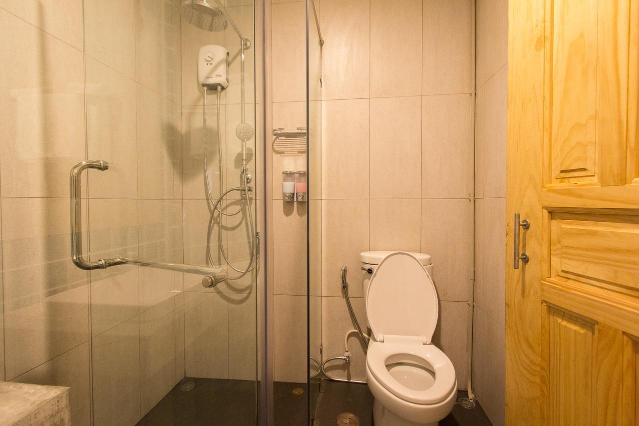 Lazy Sunday Hostal