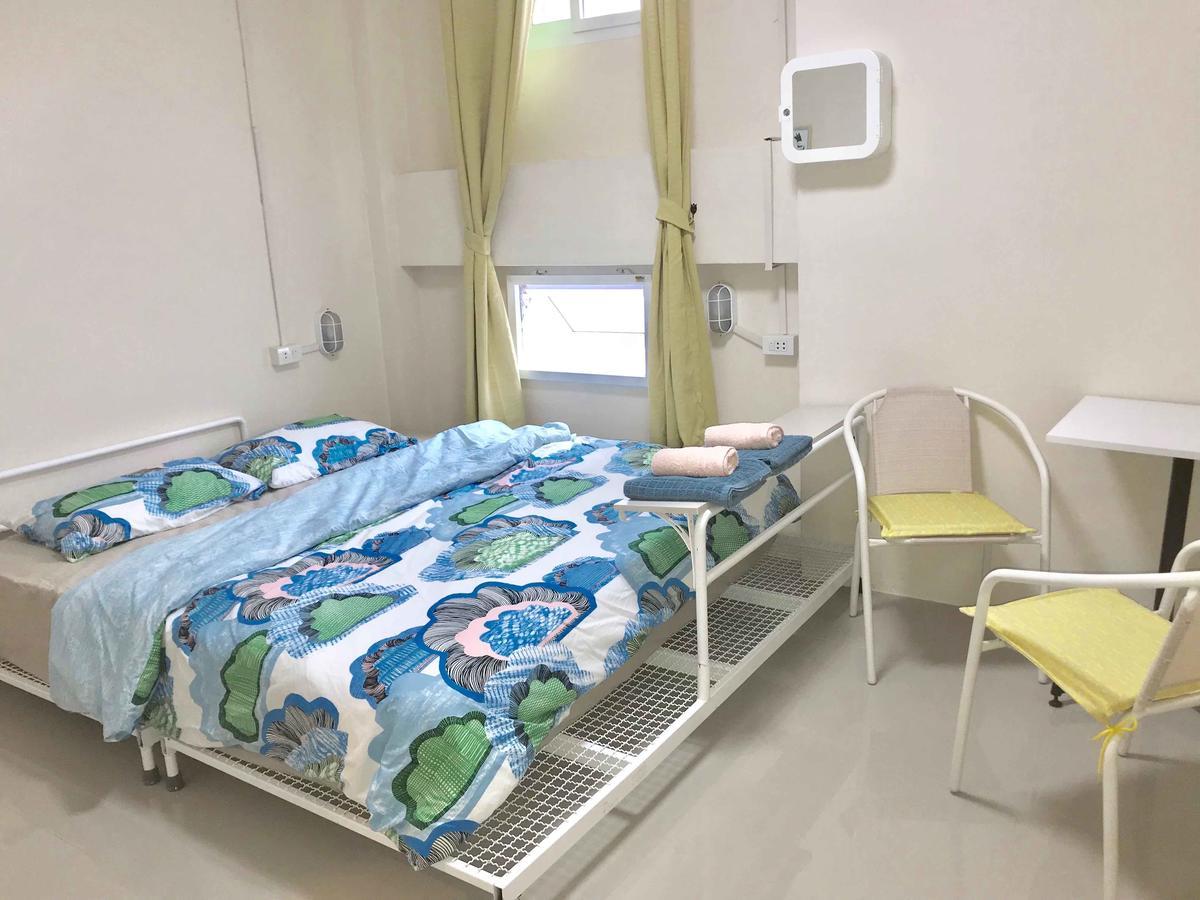 Rama9 Kamin Bird Hostel *