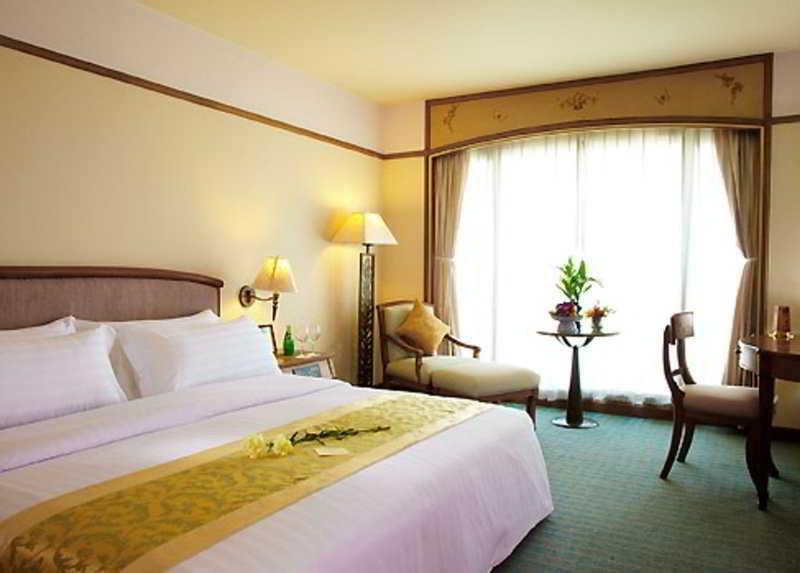 Hotel The Royal 4*