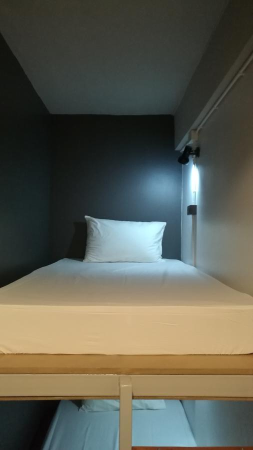 Ekanek (adults Only) Ostello Bangkok