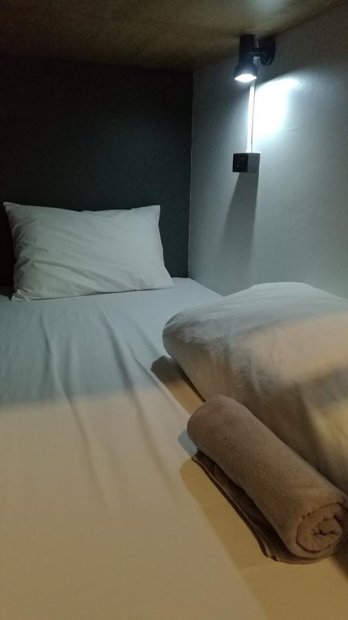 Ekanek (adults Only) Ostello Bangkok