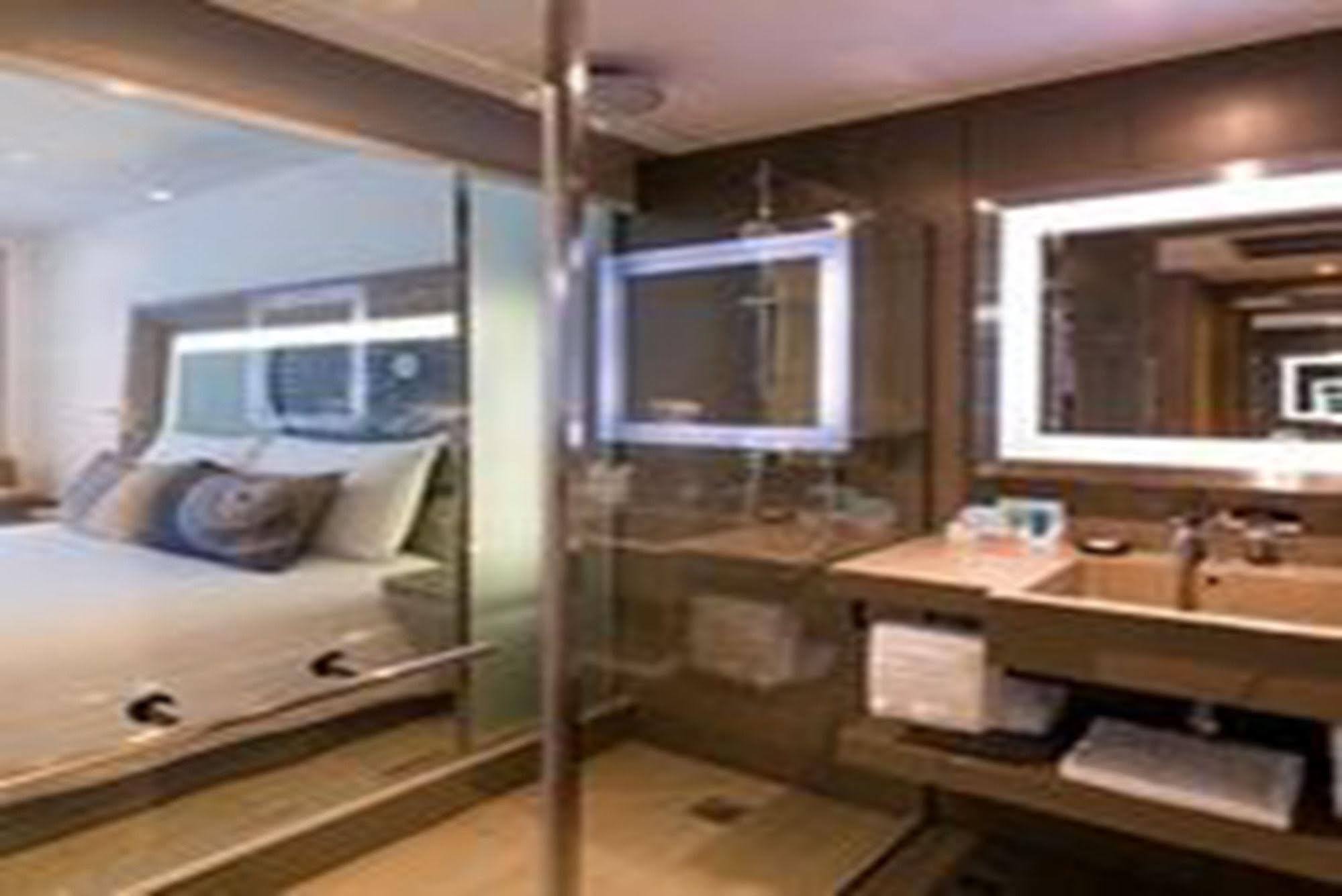 Novotel Bangna Hotell 4*