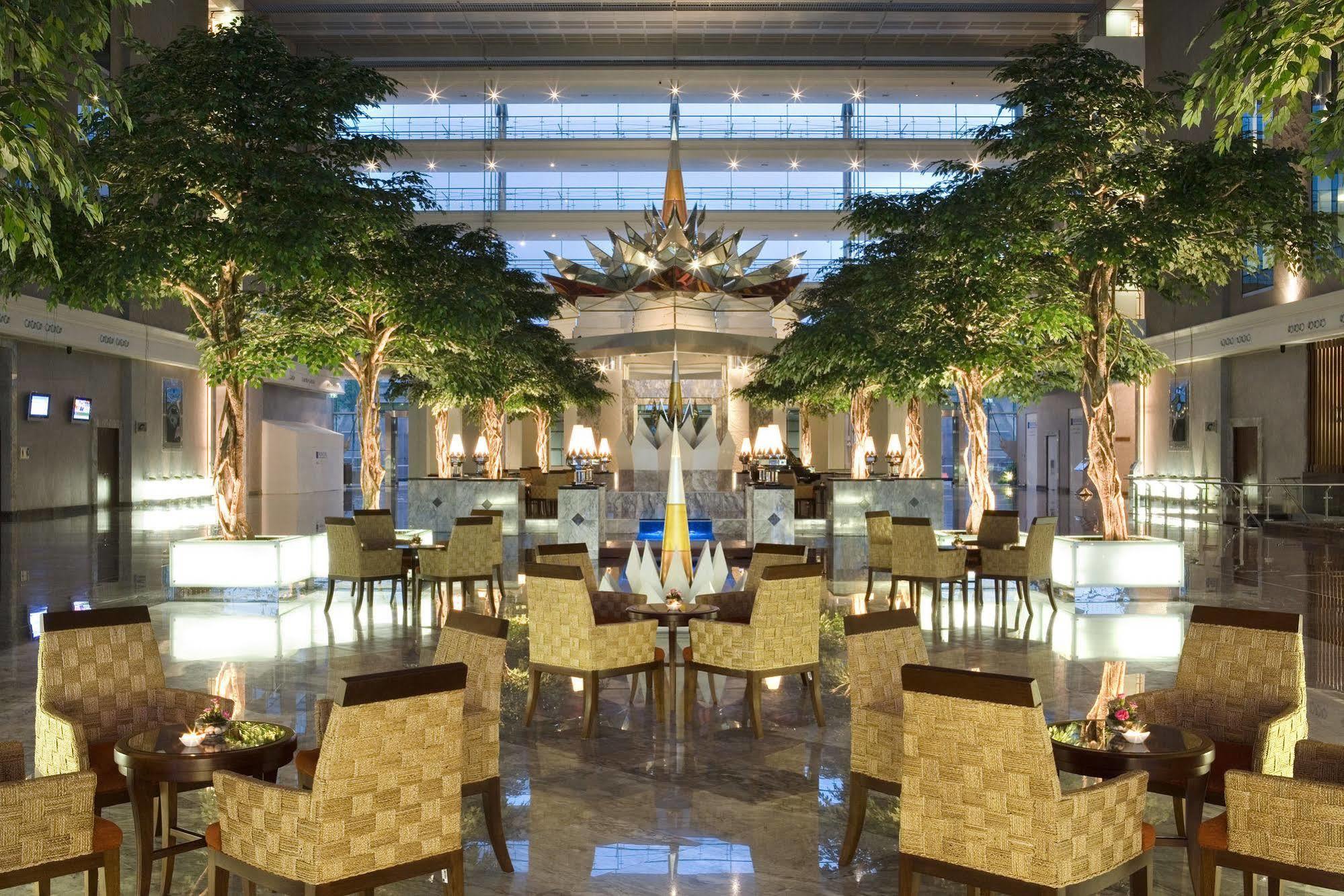 Hotell Hyatt Regency Suvarnabhumi Airport 4*