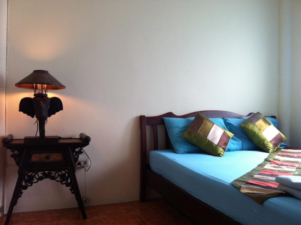 Nontnatee And Restaurant Homestay