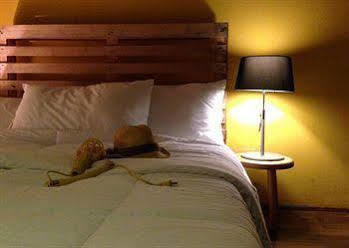 Hostel T @ Victory Monument