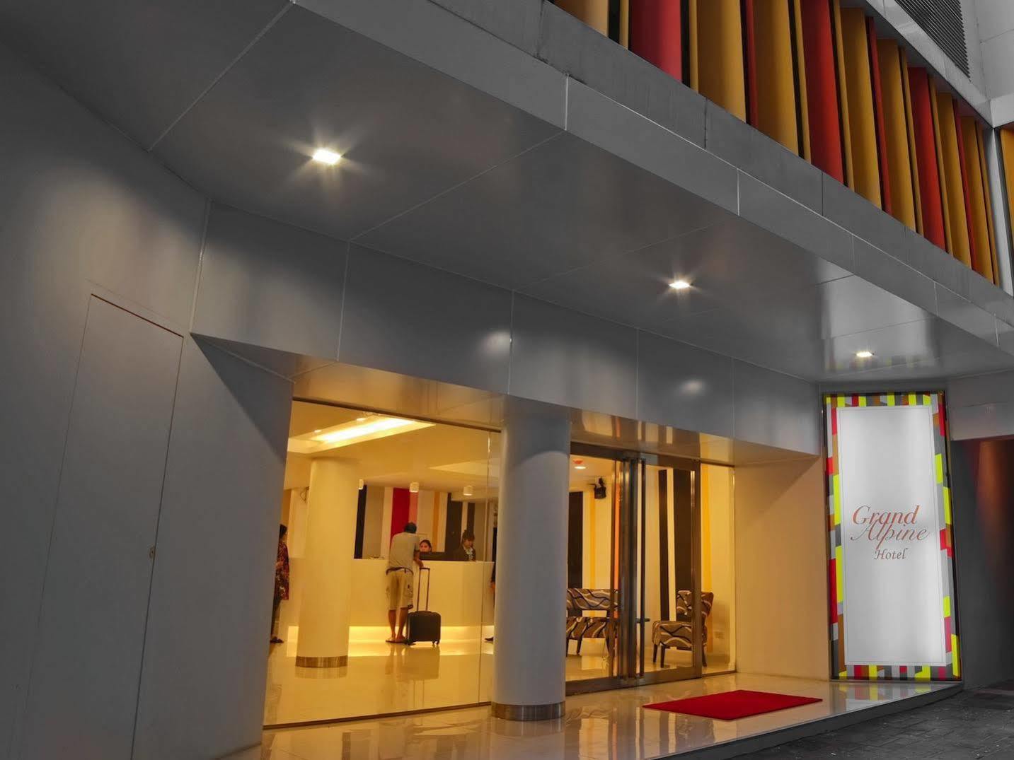 Grand Alpine Hotell 3*