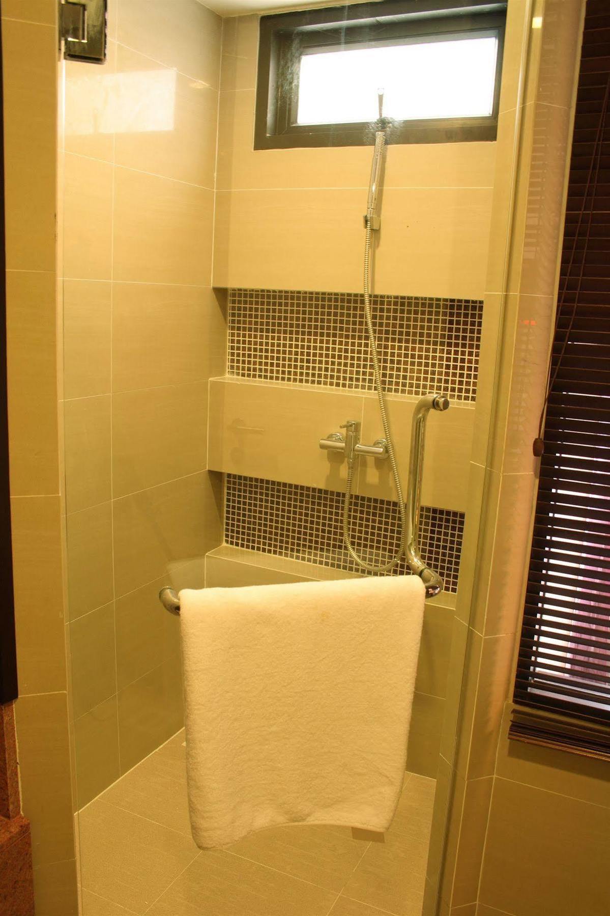 Hotel Tango Vibrant Living - Sha Extra 4*