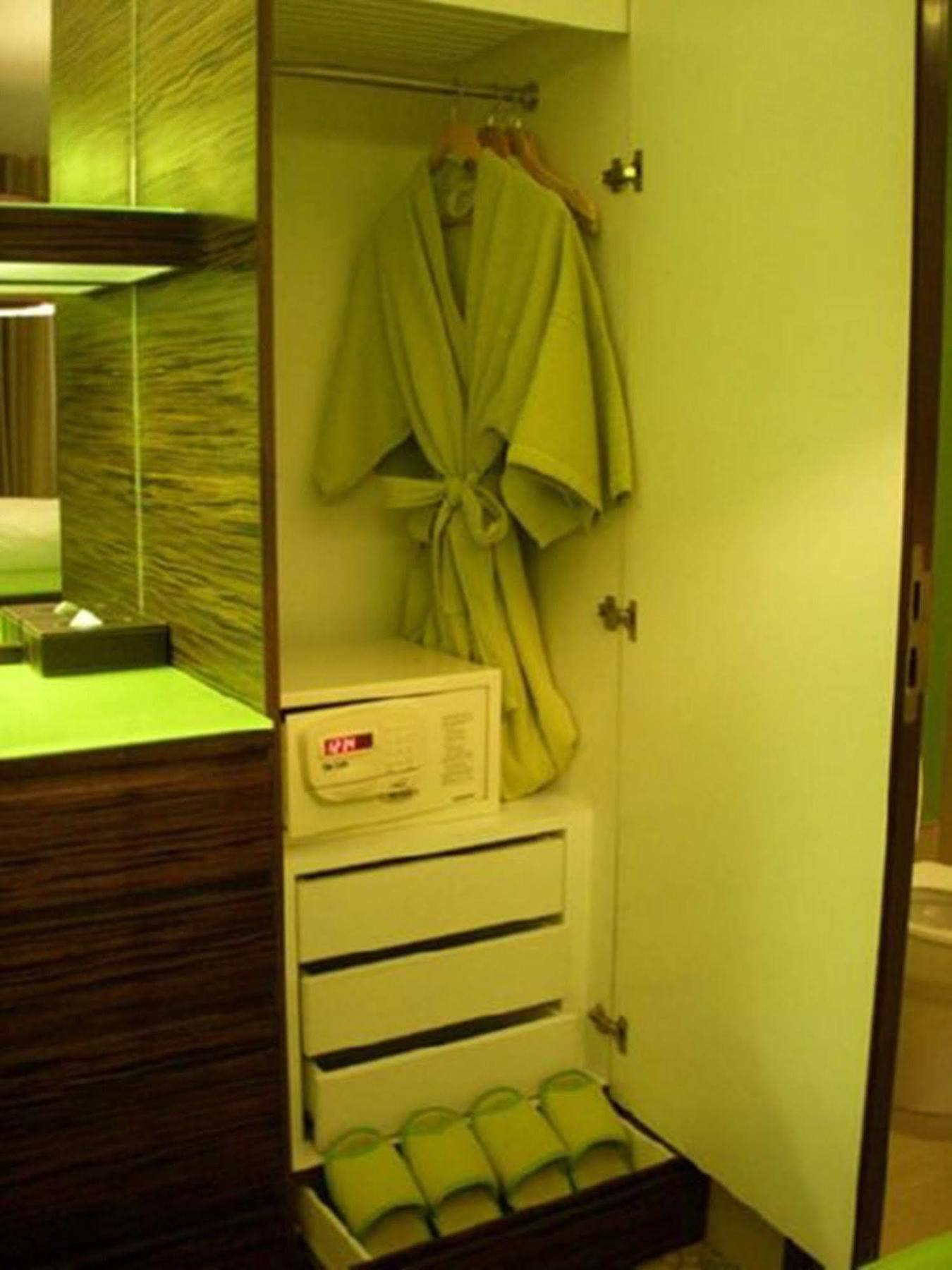 Hotel Tango Vibrant Living - Sha Extra