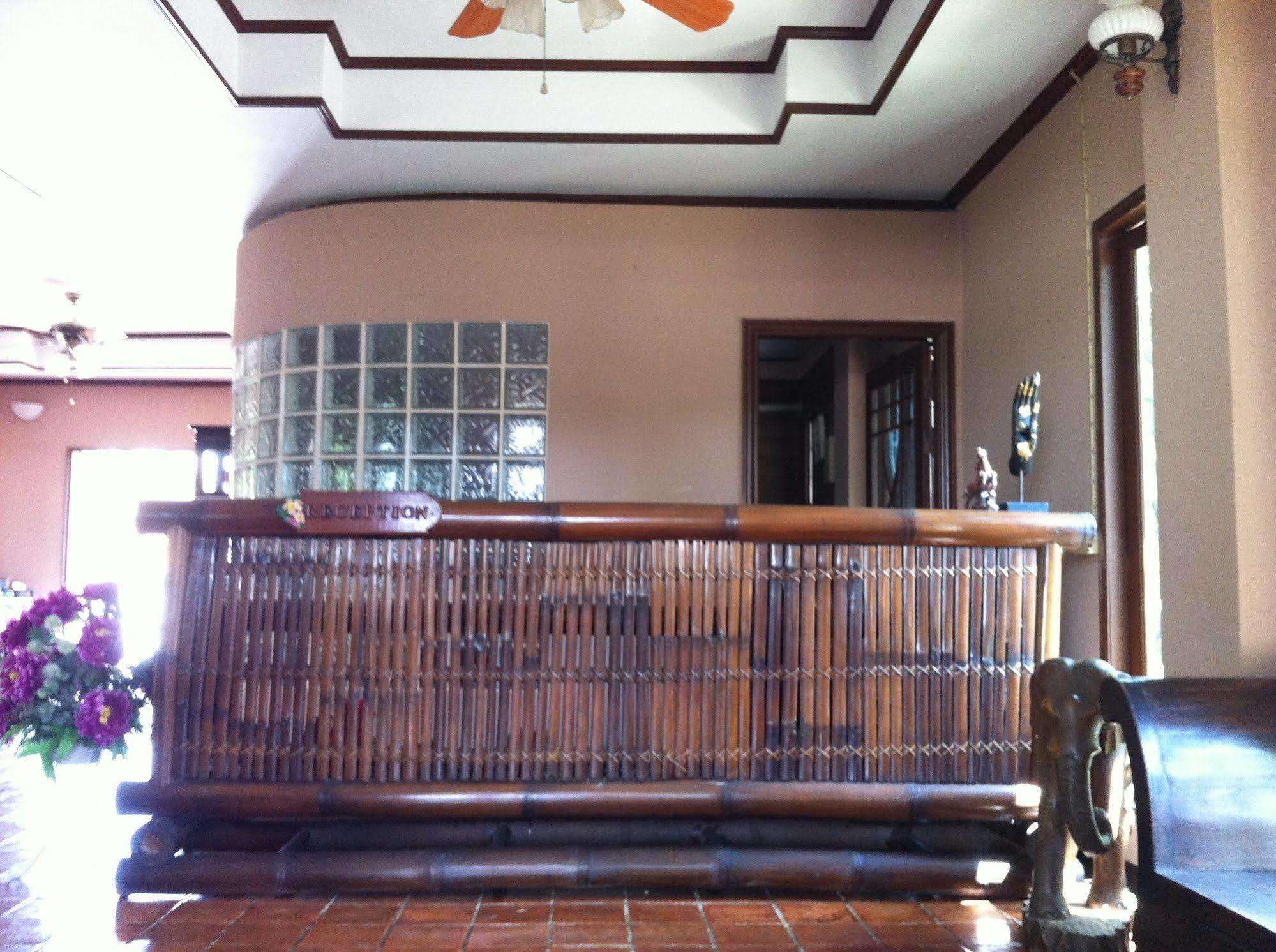 Nontnatee And Restaurant Homestay *
