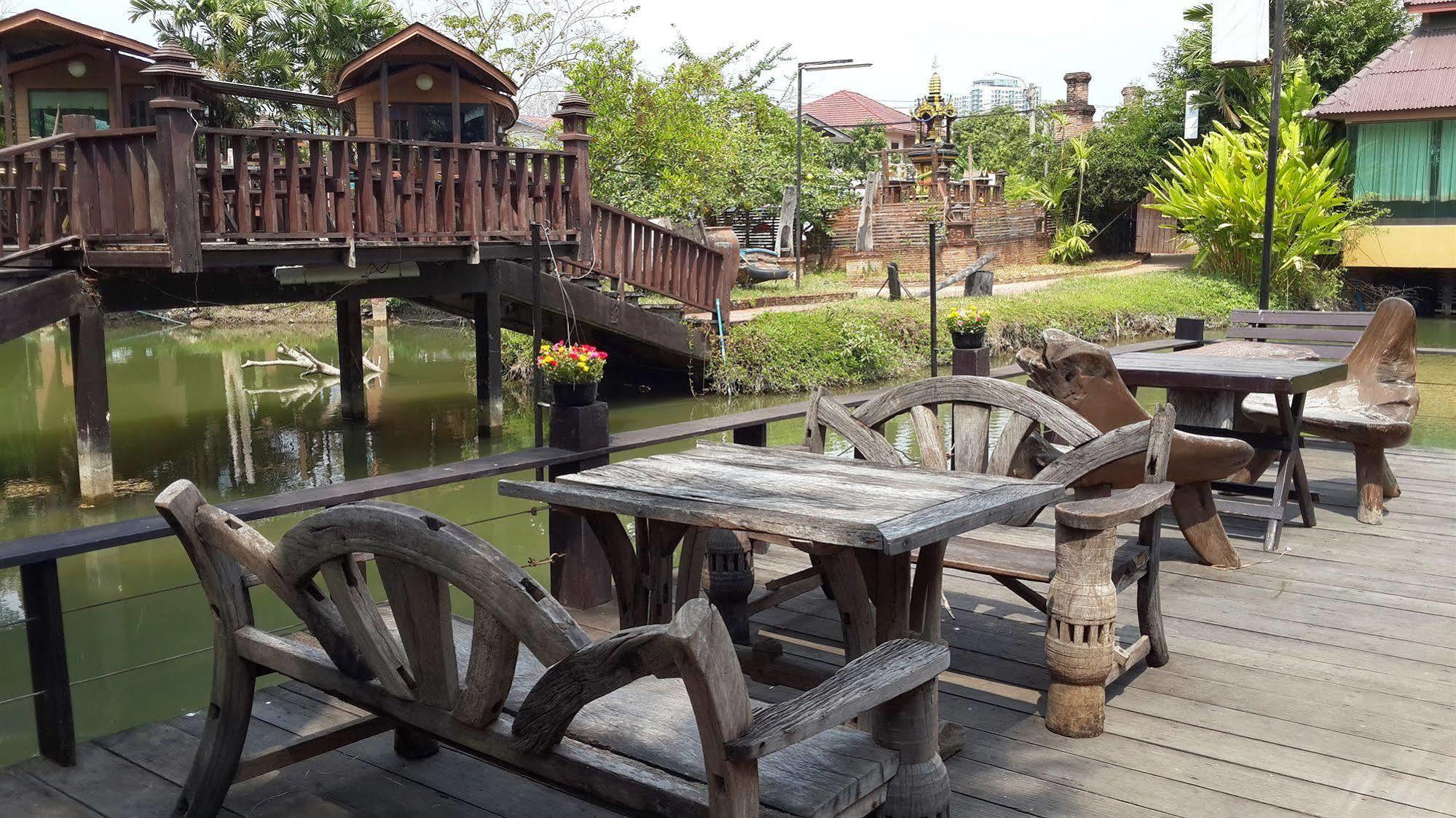 Nontnatee And Restaurant Homestay *