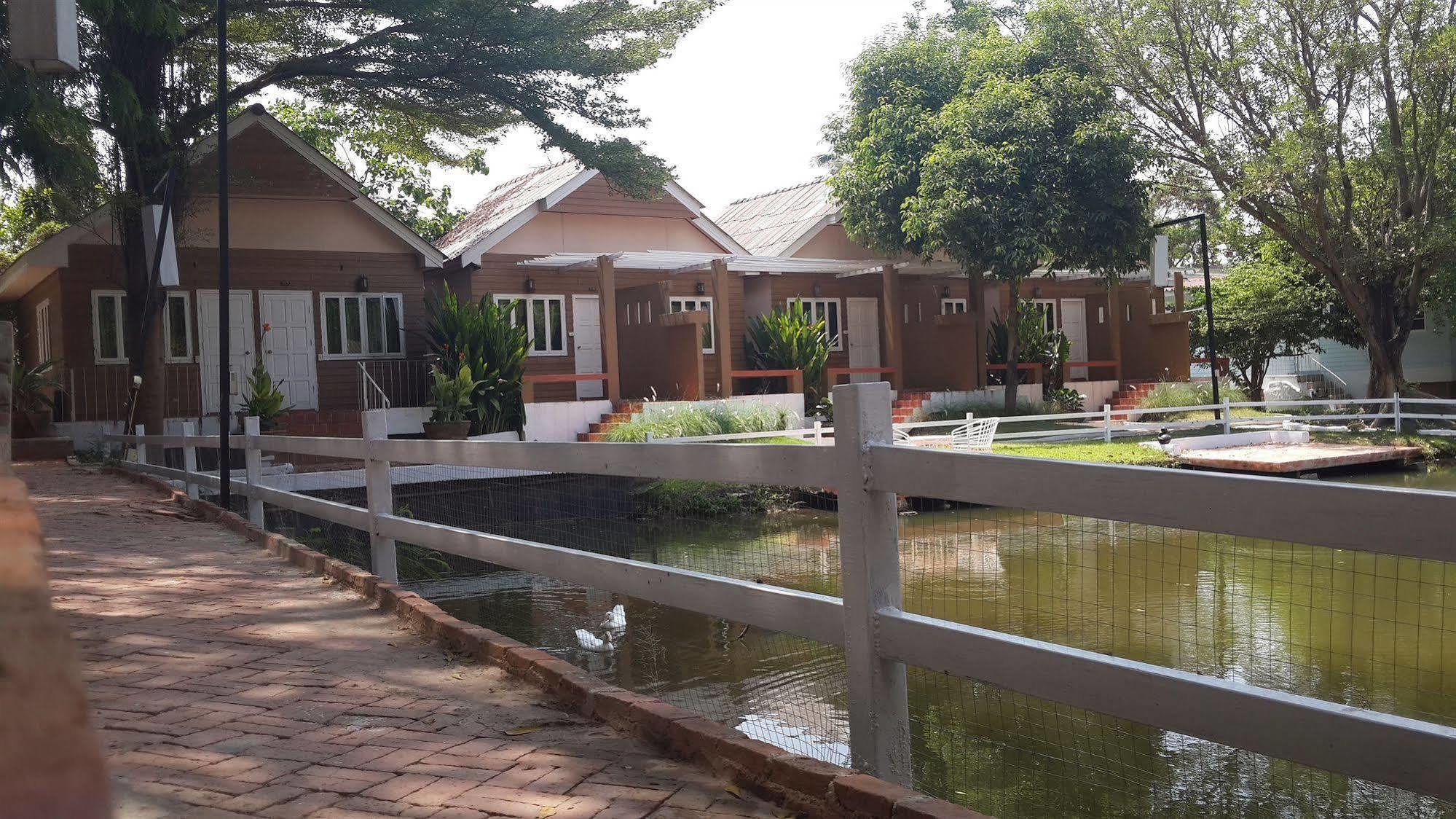 Nontnatee And Restaurant Homestay *