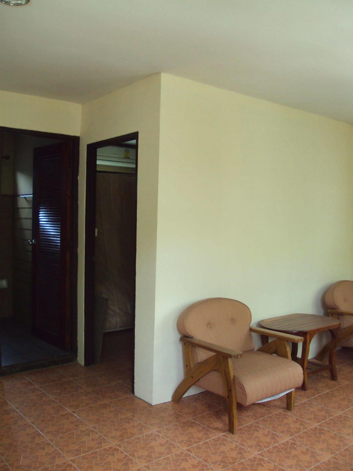 Homestay Nontnatee And Restaurant *
