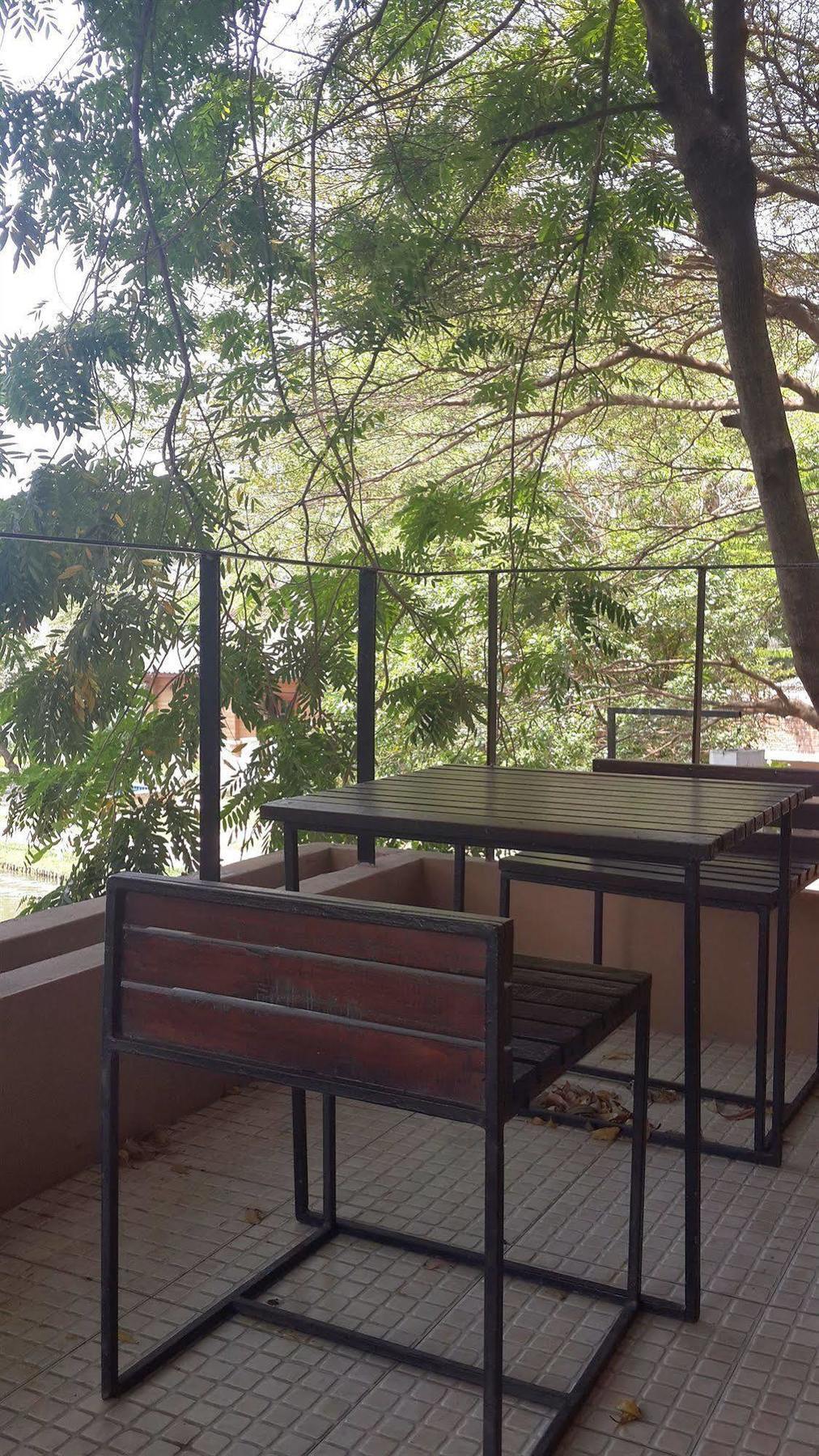 Homestay Nontnatee And Restaurant