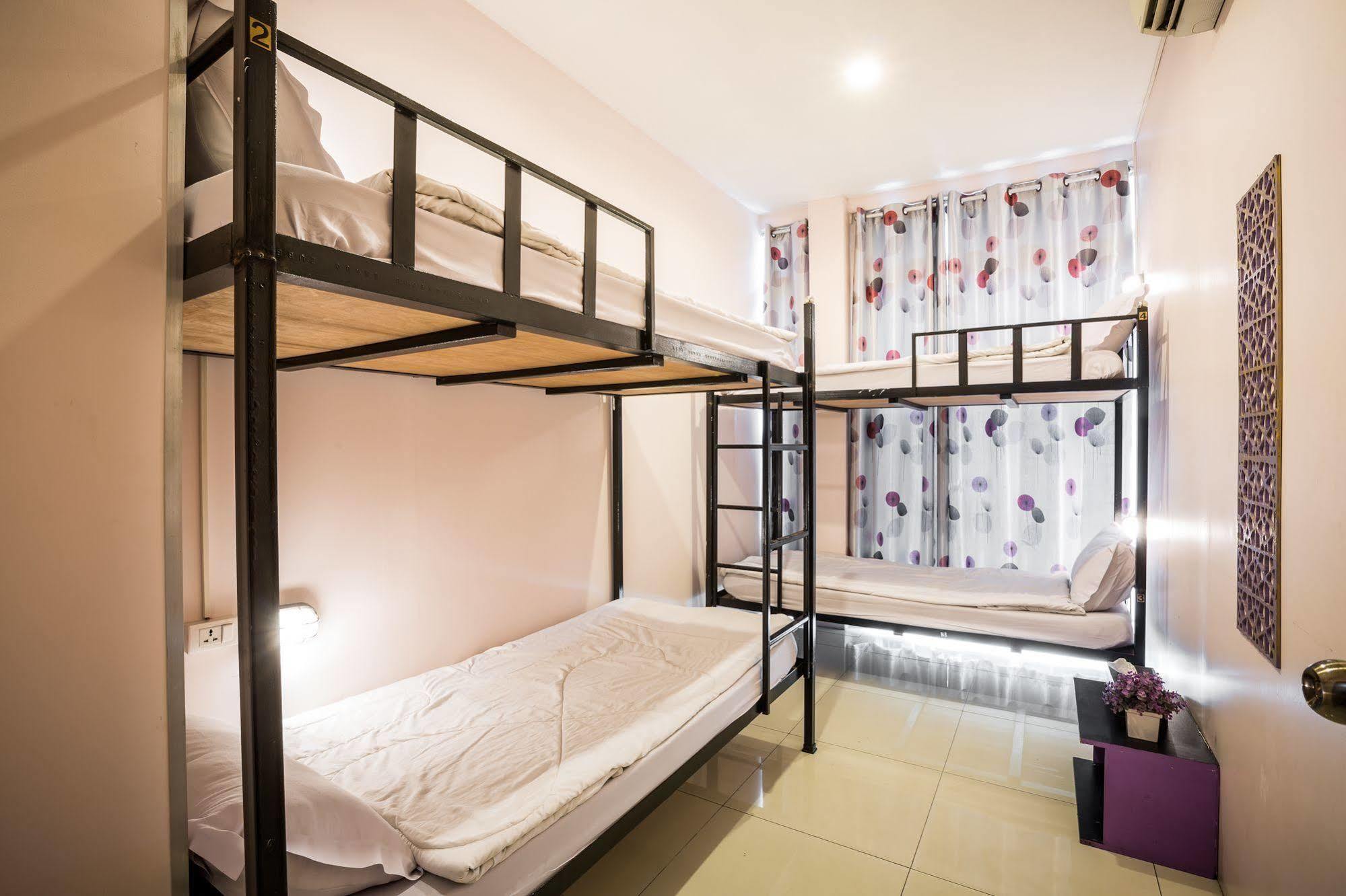 Orchid Hostel Bangkok